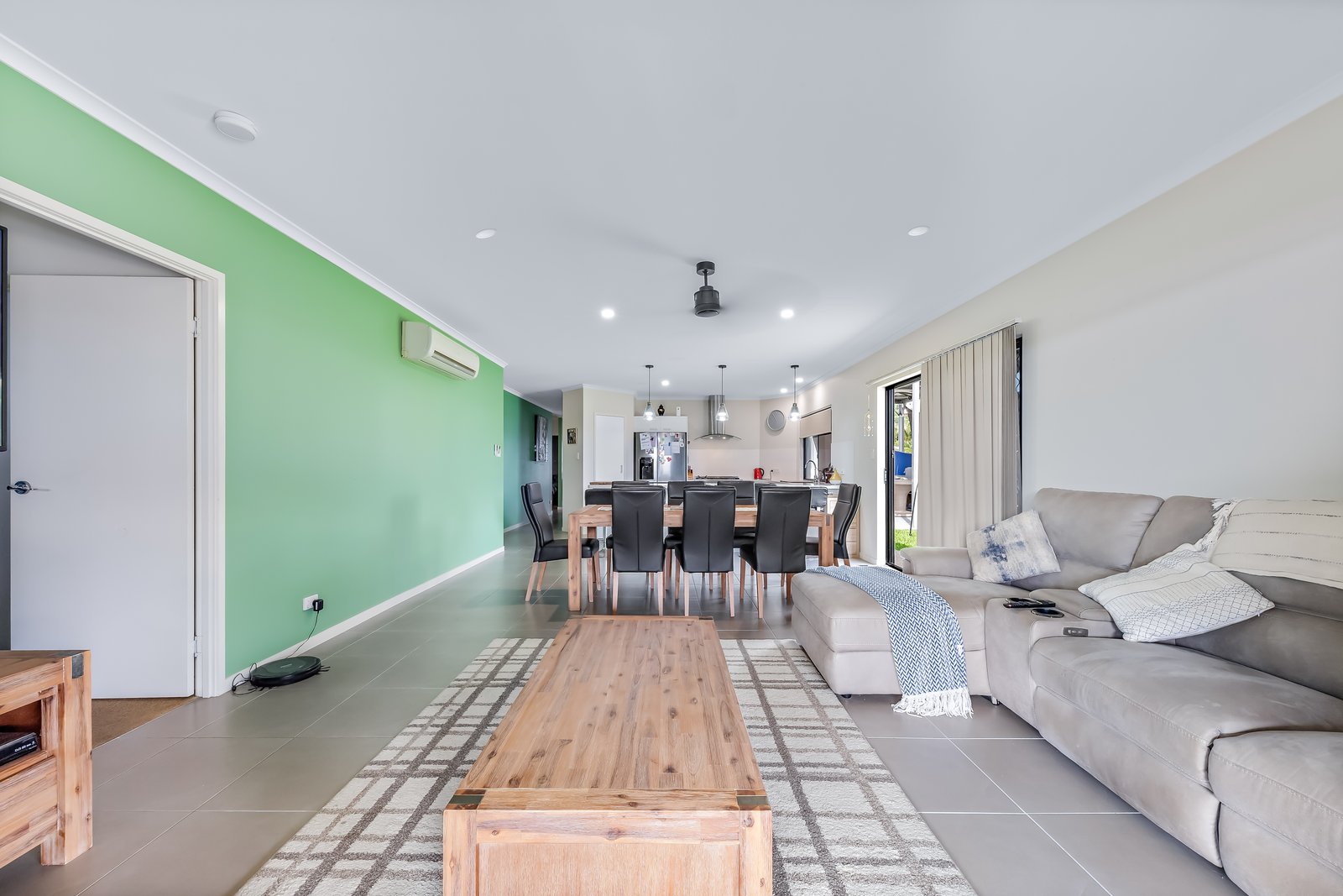 55 Abell Road CANNONVALE 14