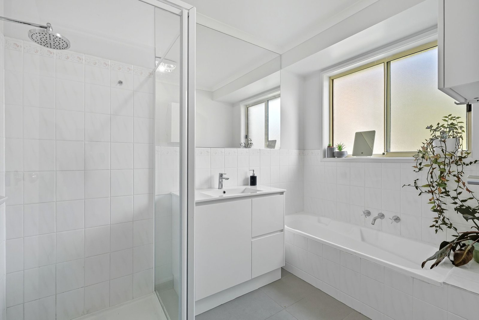 5/5 Anita Place GLENORCHY 10