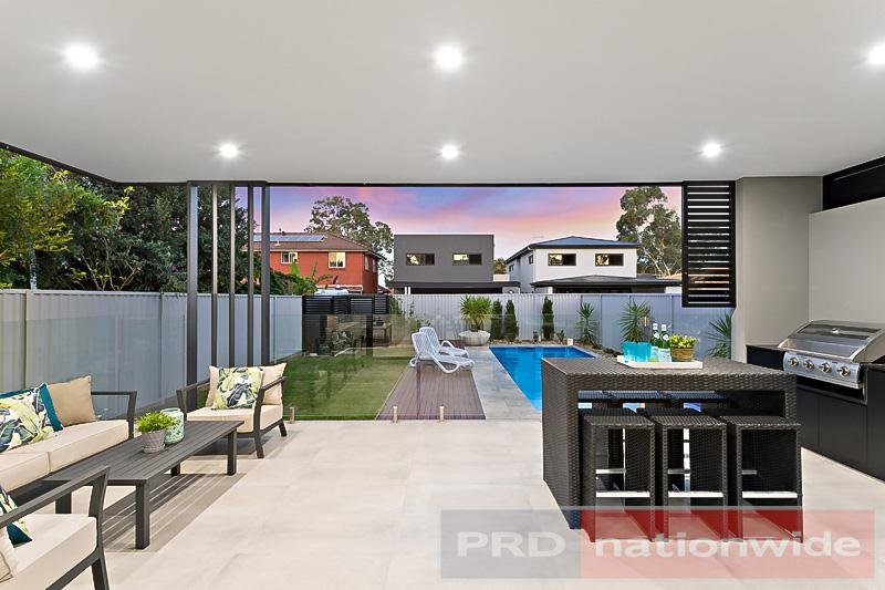 55 Apex Avenue PICNIC POINT 8