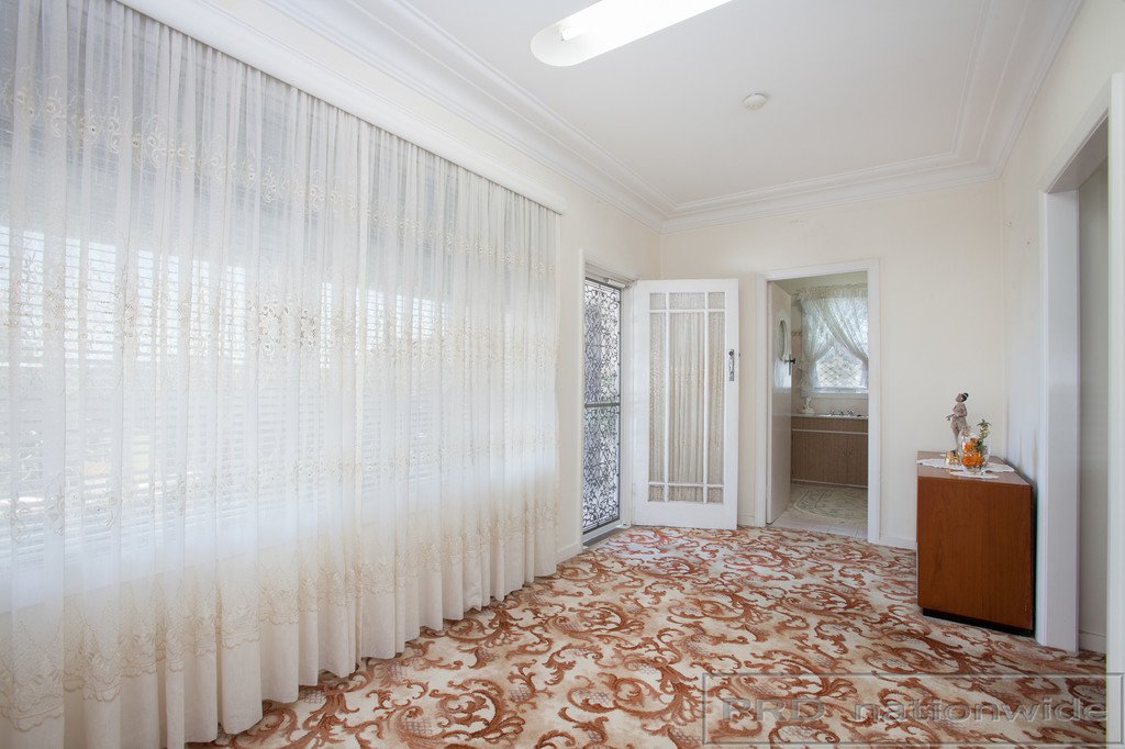 55 Beresford Ave  BERESFIELD 12