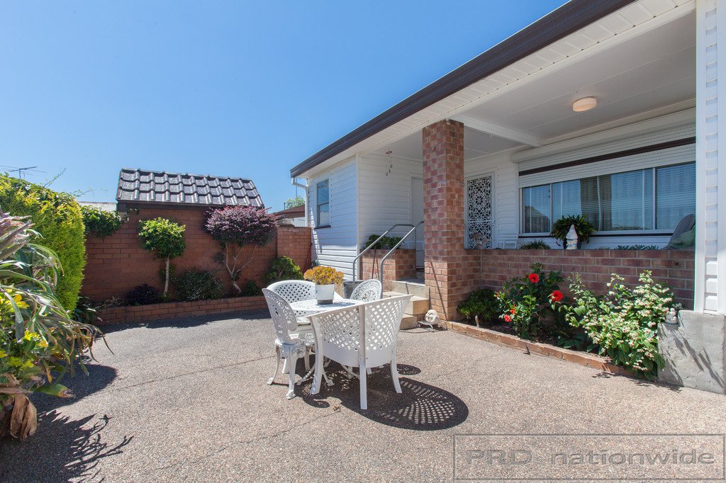 55 Beresford Ave  BERESFIELD 16