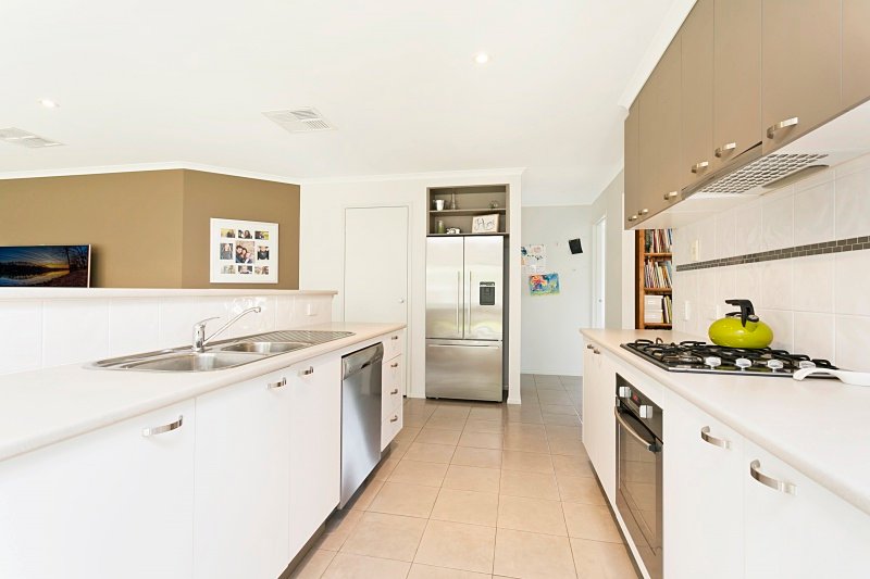 55 Brentwood Boulevard STRATHFIELDSAYE 3