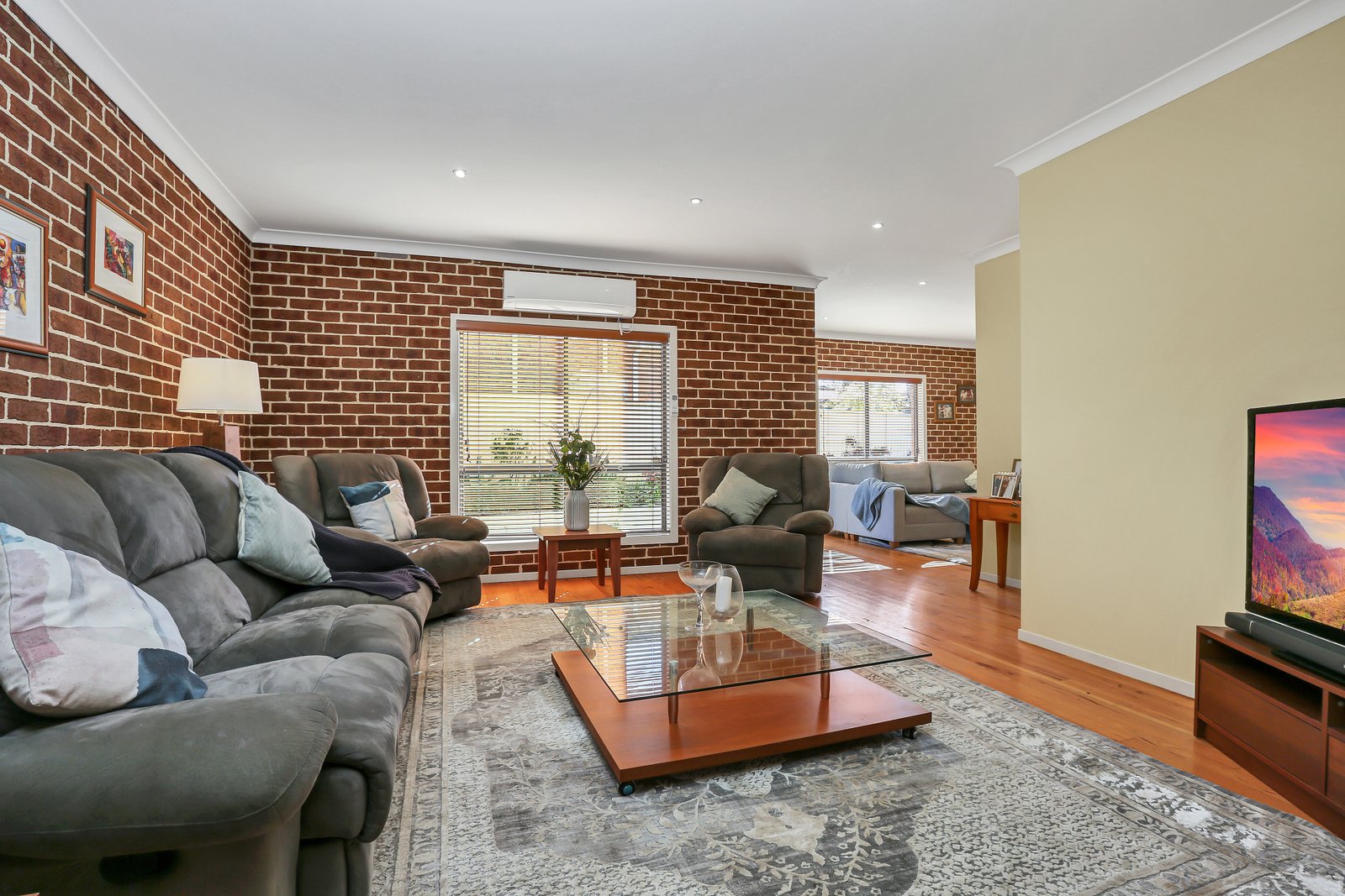 55 Brindabella Drive HORSLEY 3