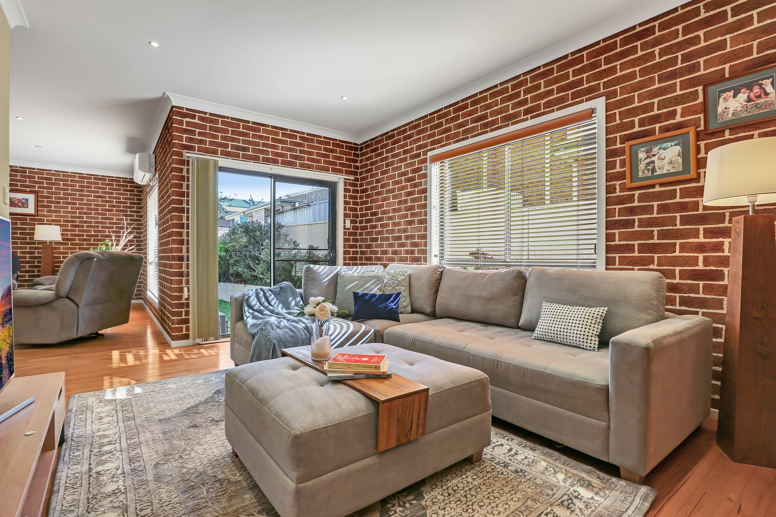 55 Brindabella Drive HORSLEY 5