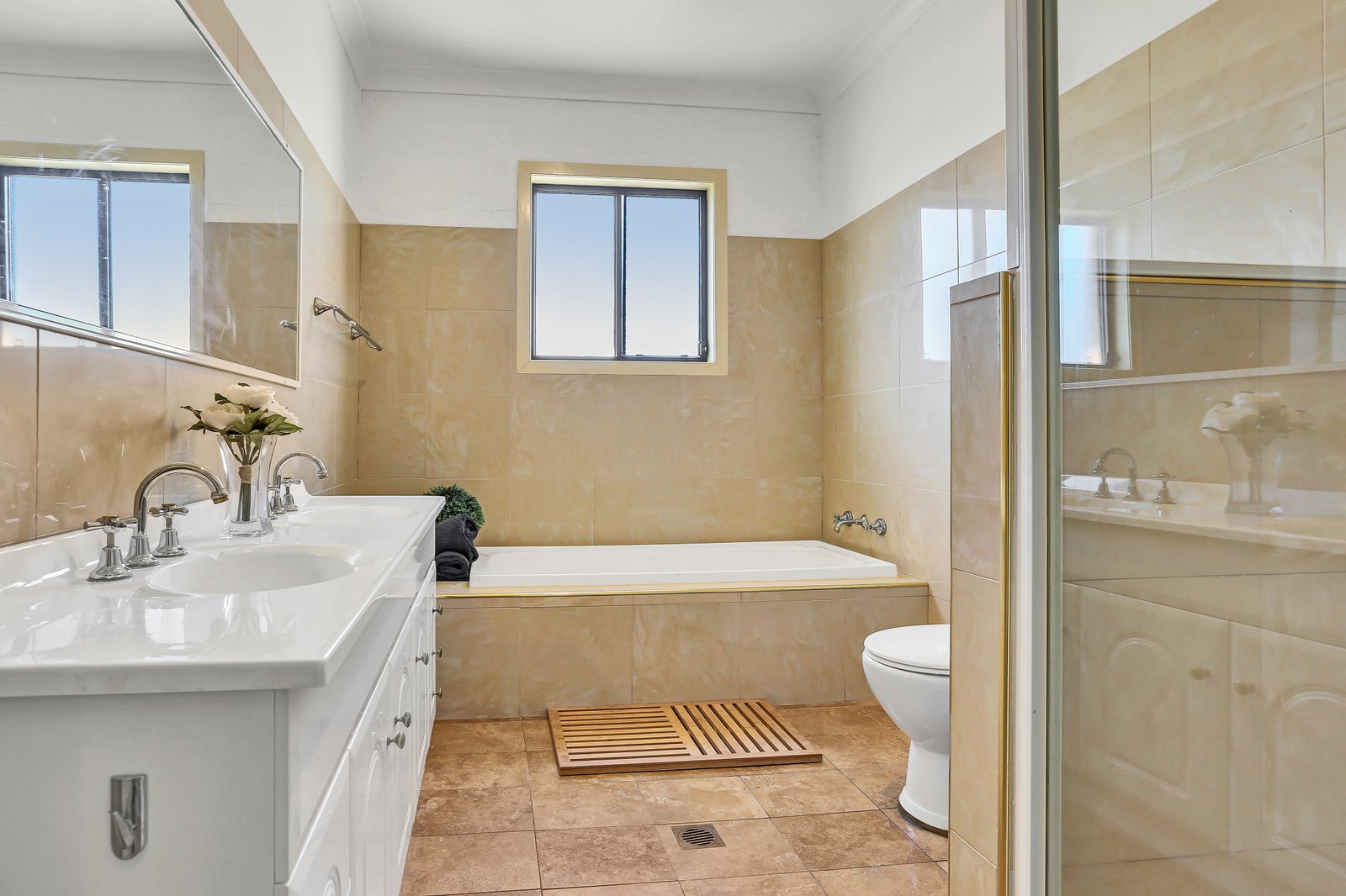 55 Brindabella Drive HORSLEY 9