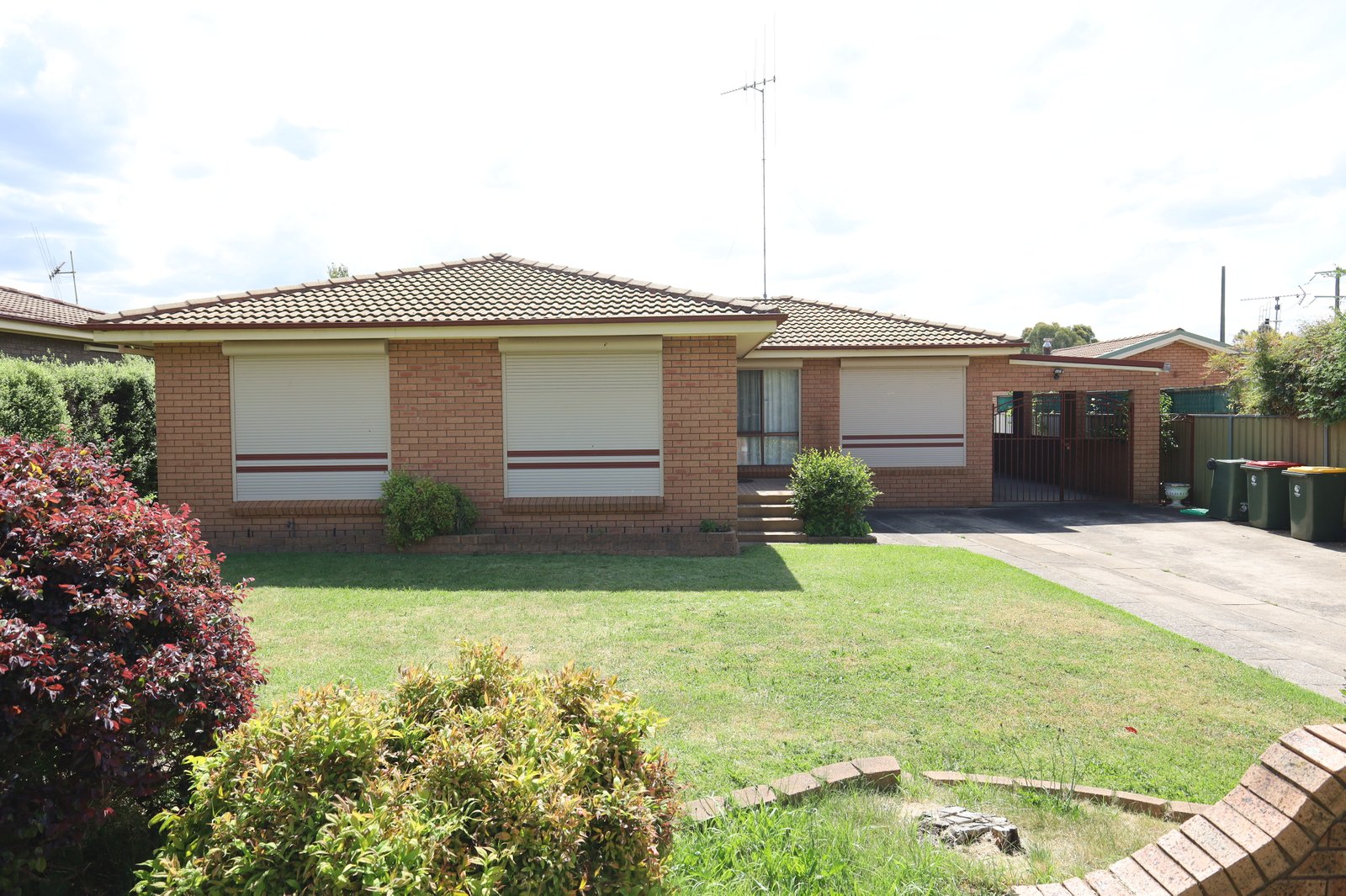 55 Burrendong Way ORANGE 1