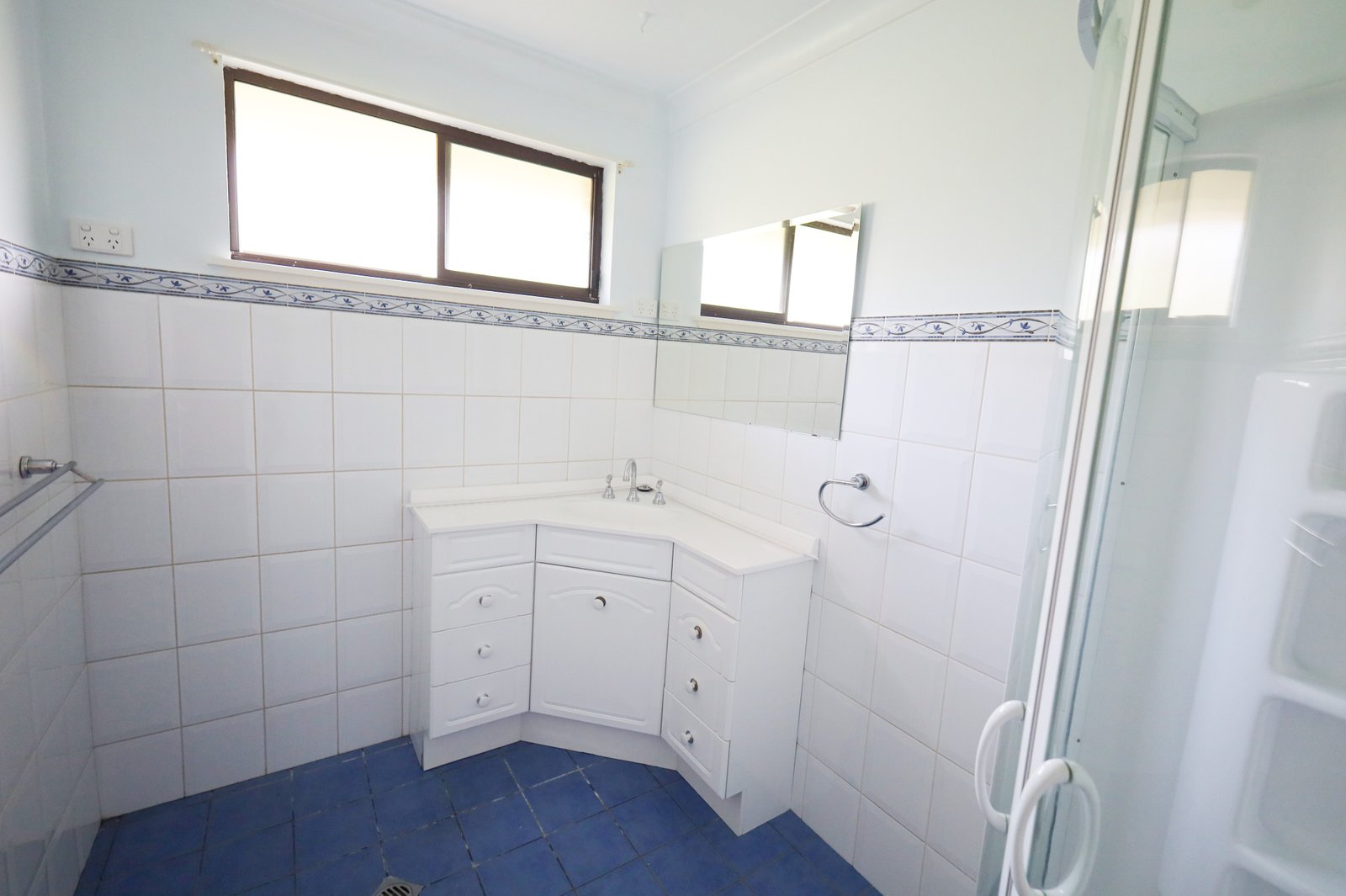 55 Burrendong Way ORANGE 8