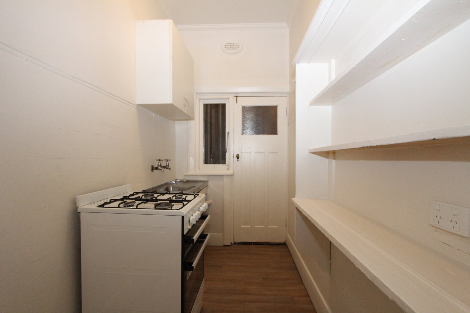 Real Estate and Property in 5/5 Byrne Avenue, Elwood, VIC