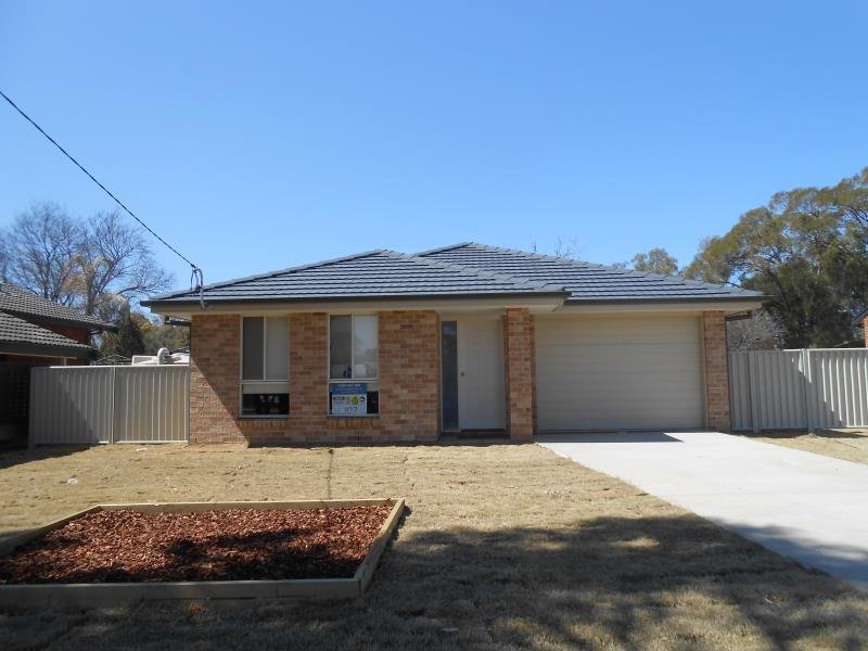 55 Cole Road TAMWORTH 1