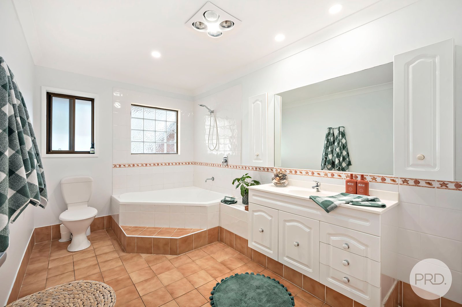 55 Corrie Parade CORLETTE 20