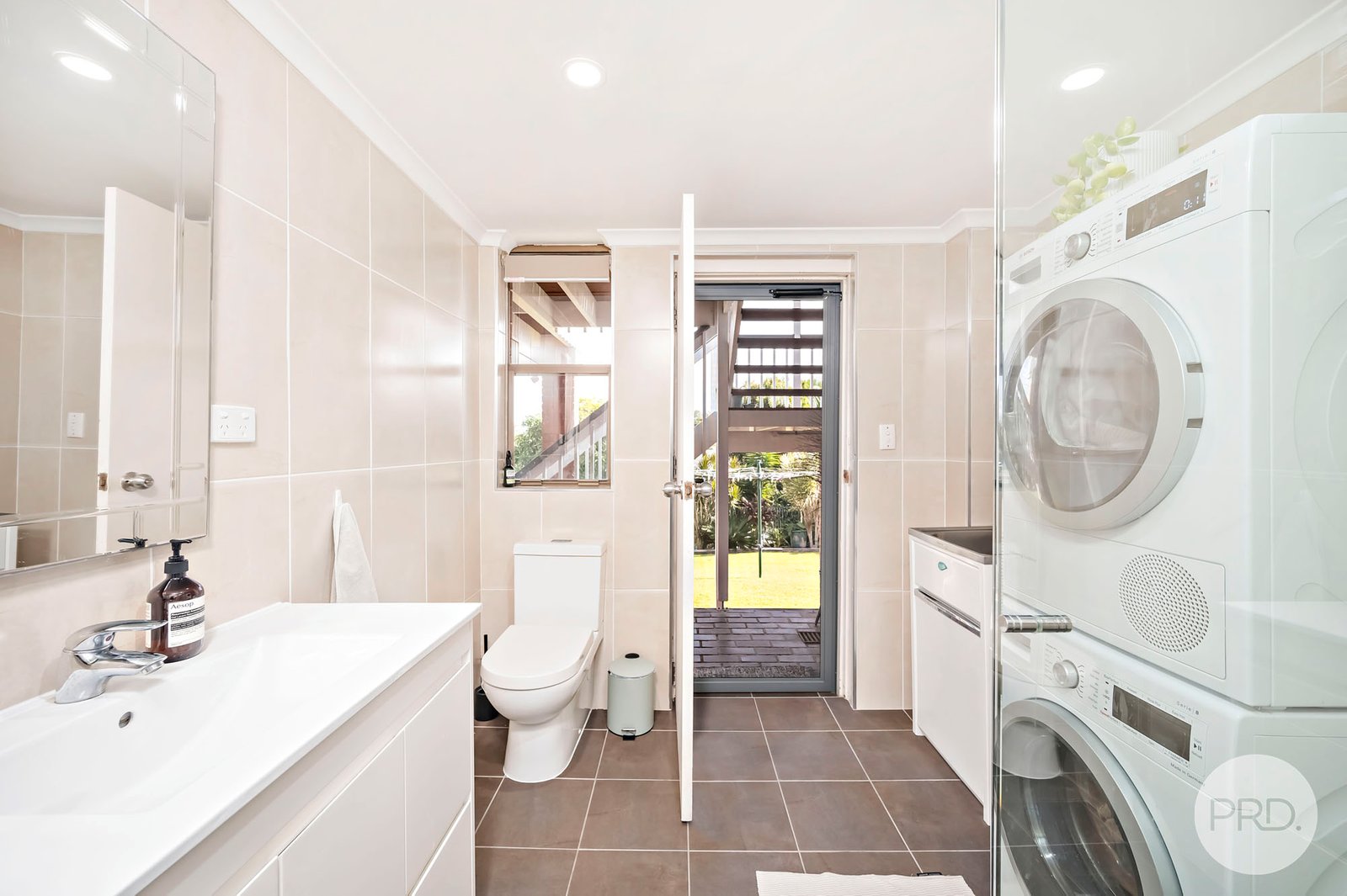 55 Corrie Parade CORLETTE 24