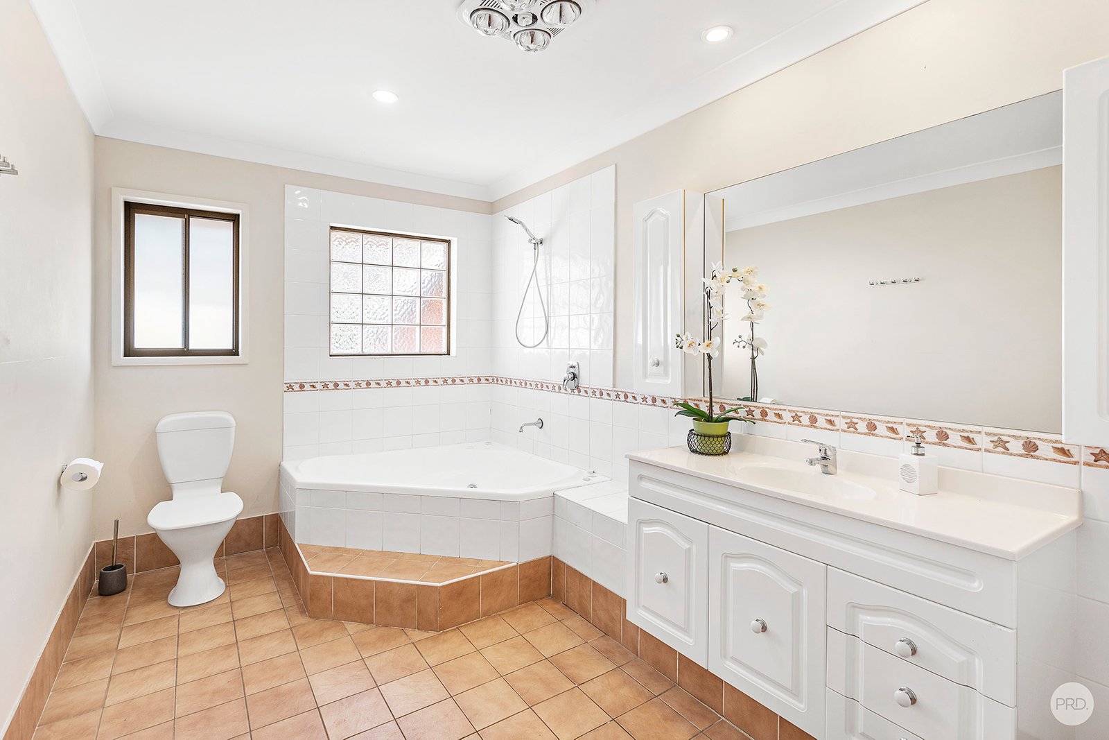 55 Corrie Parade CORLETTE 25