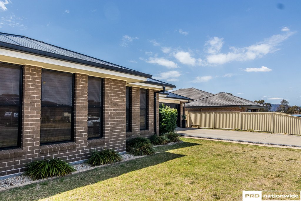 55 Cunningham Street TAMWORTH 2