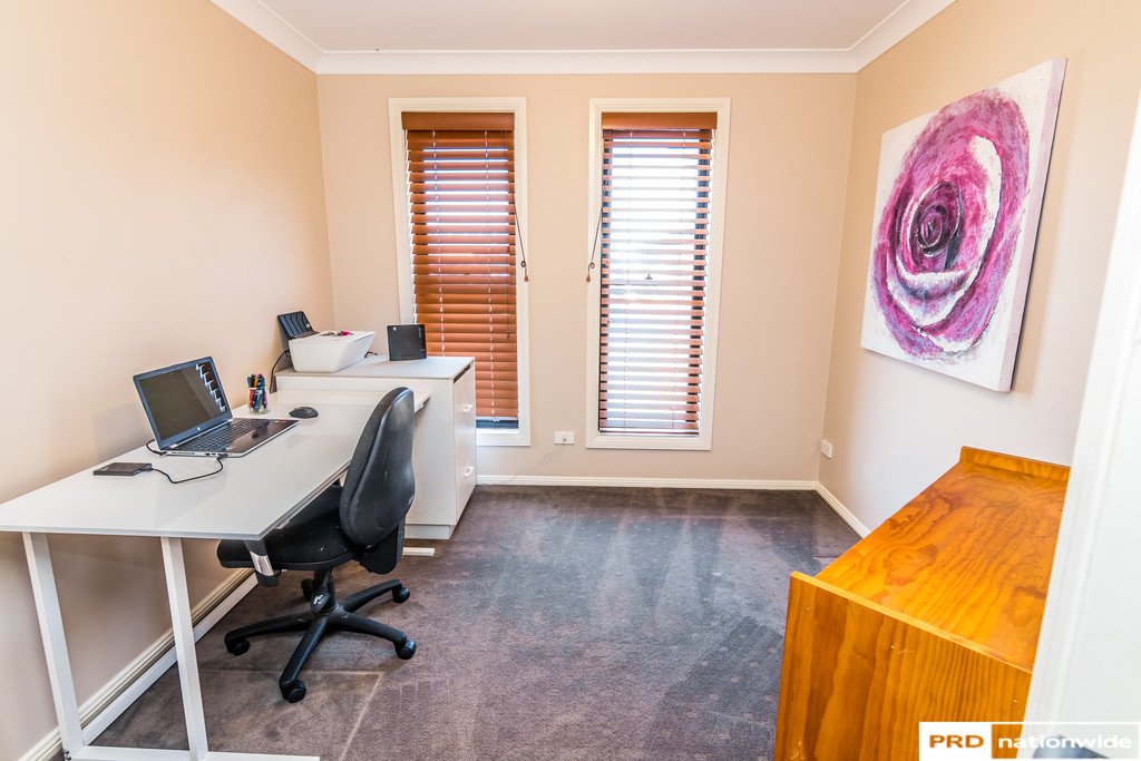 55 Cunningham Street TAMWORTH 9