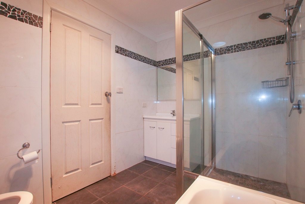 55 Dalhunty Street TUMUT 14