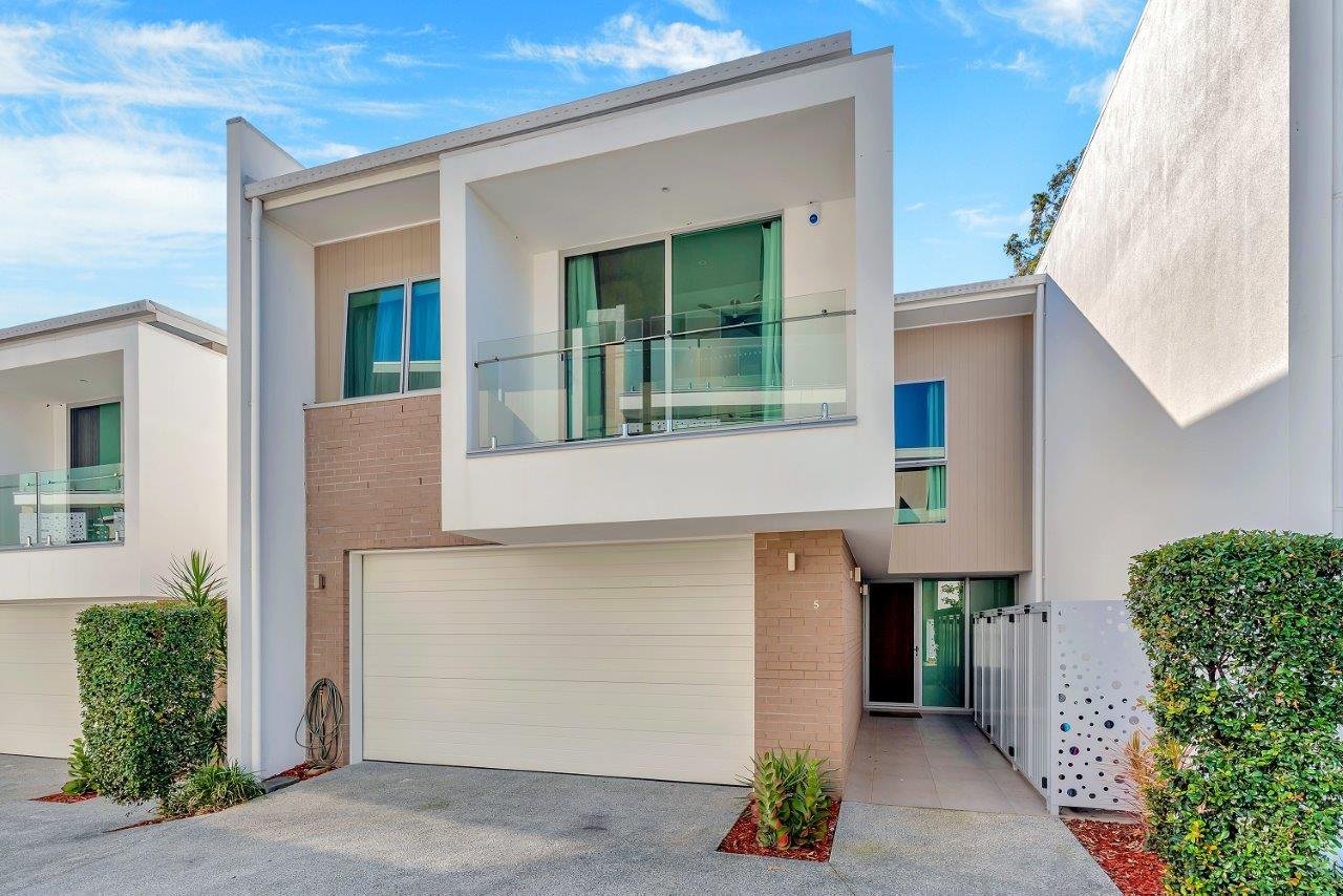 5/5 Egerton Street SOUTHPORT 2
