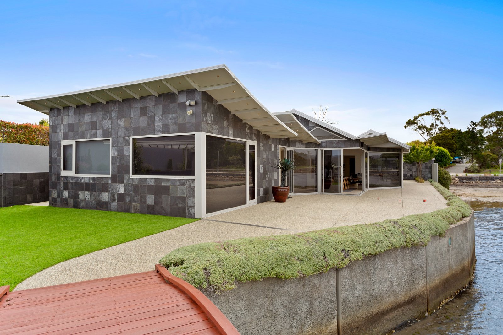 55 Esplanade  MARGATE 3