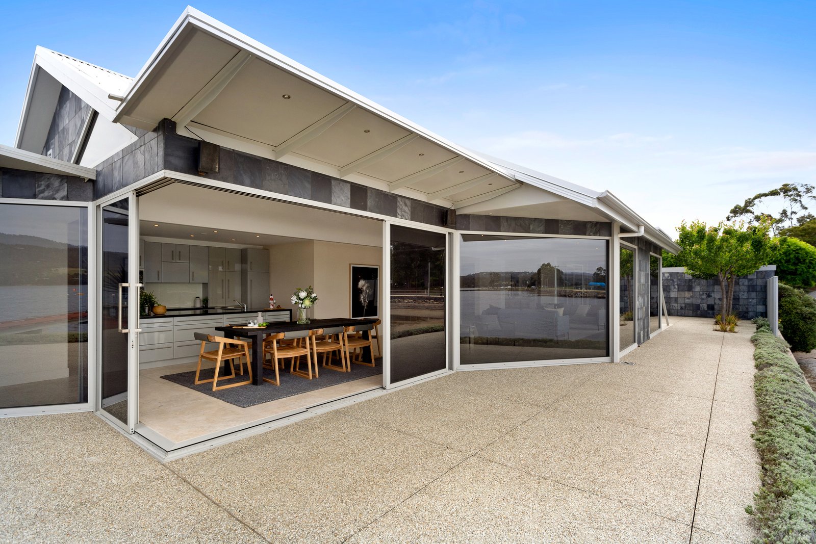 55 Esplanade  MARGATE 4