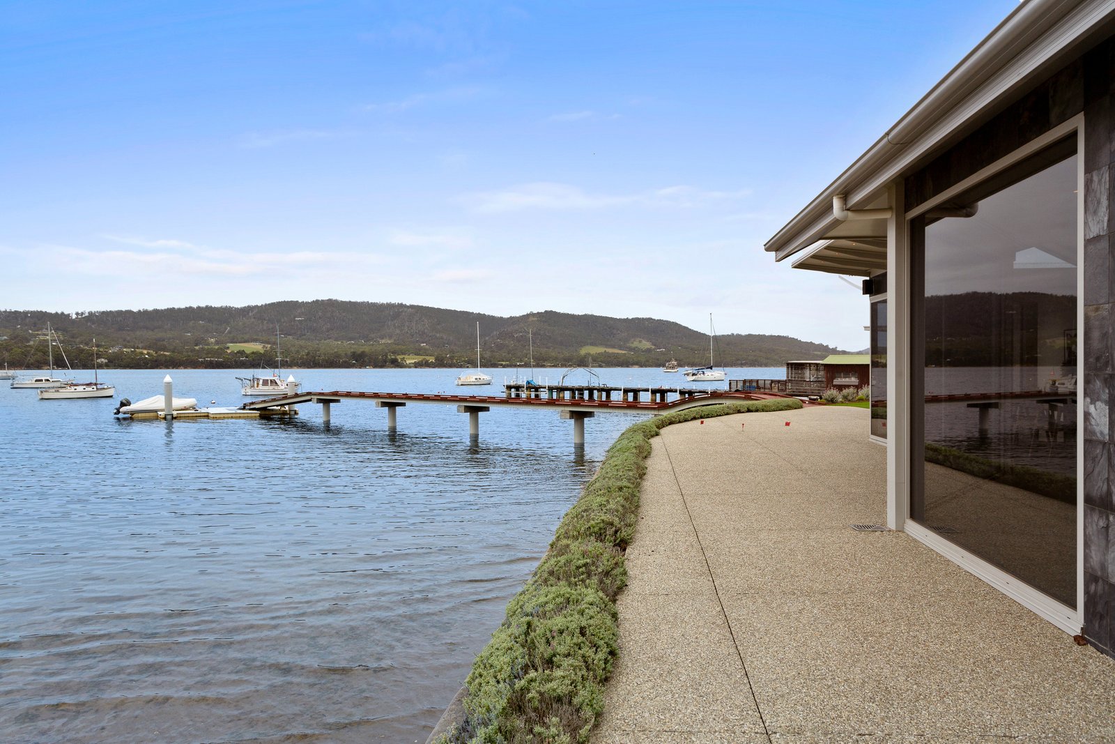 55 Esplanade  MARGATE 26