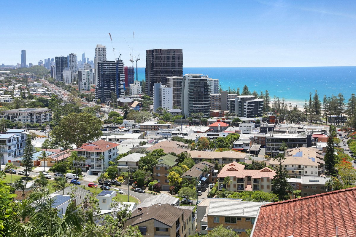 55 George Street BURLEIGH HEADS 7
