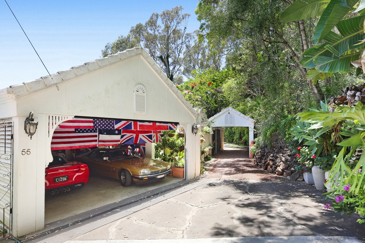 55 George Street BURLEIGH HEADS 9