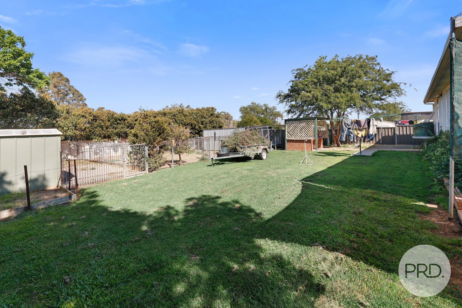 55 Glengarvin Drive TAMWORTH 16