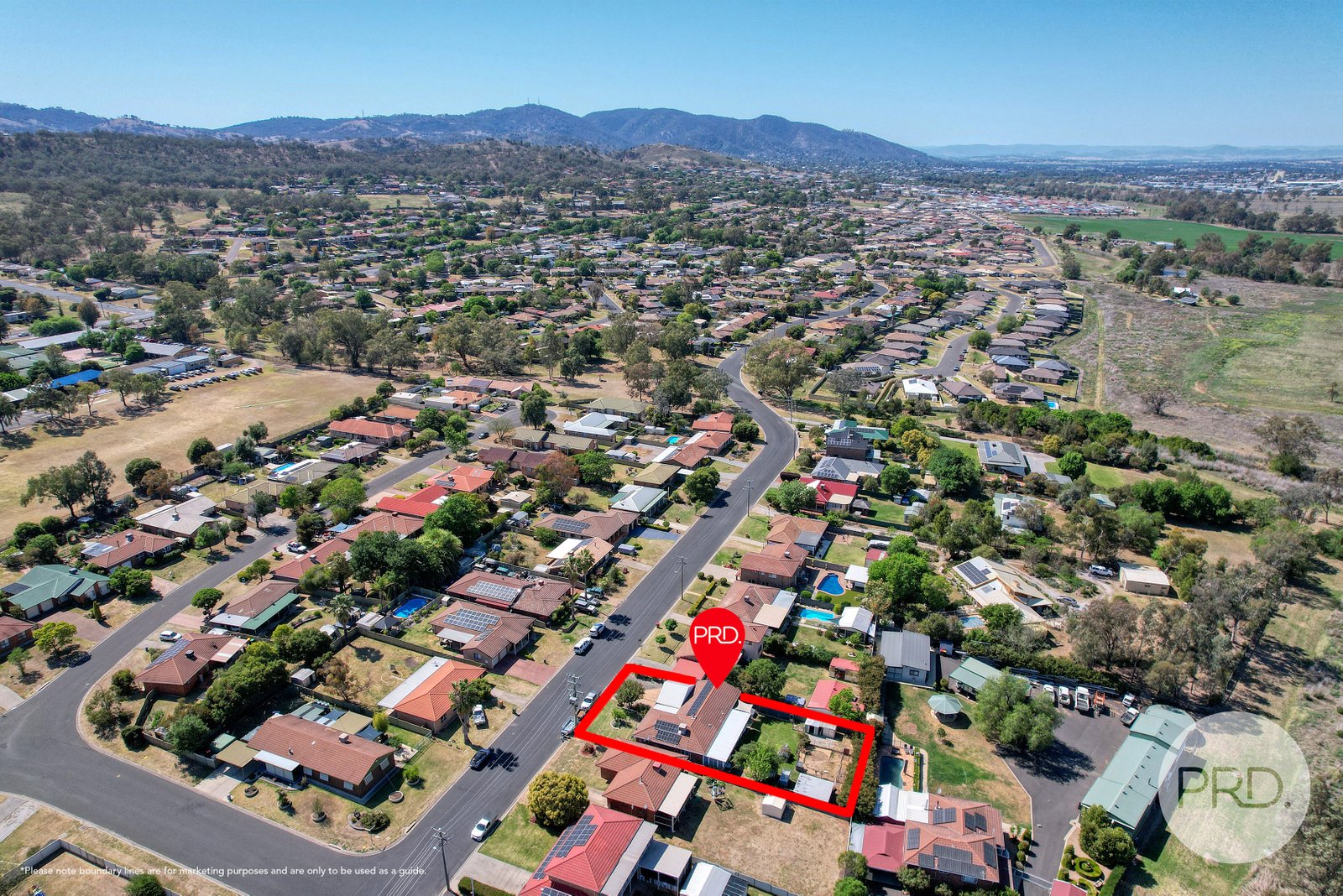 55 Glengarvin Drive TAMWORTH 19