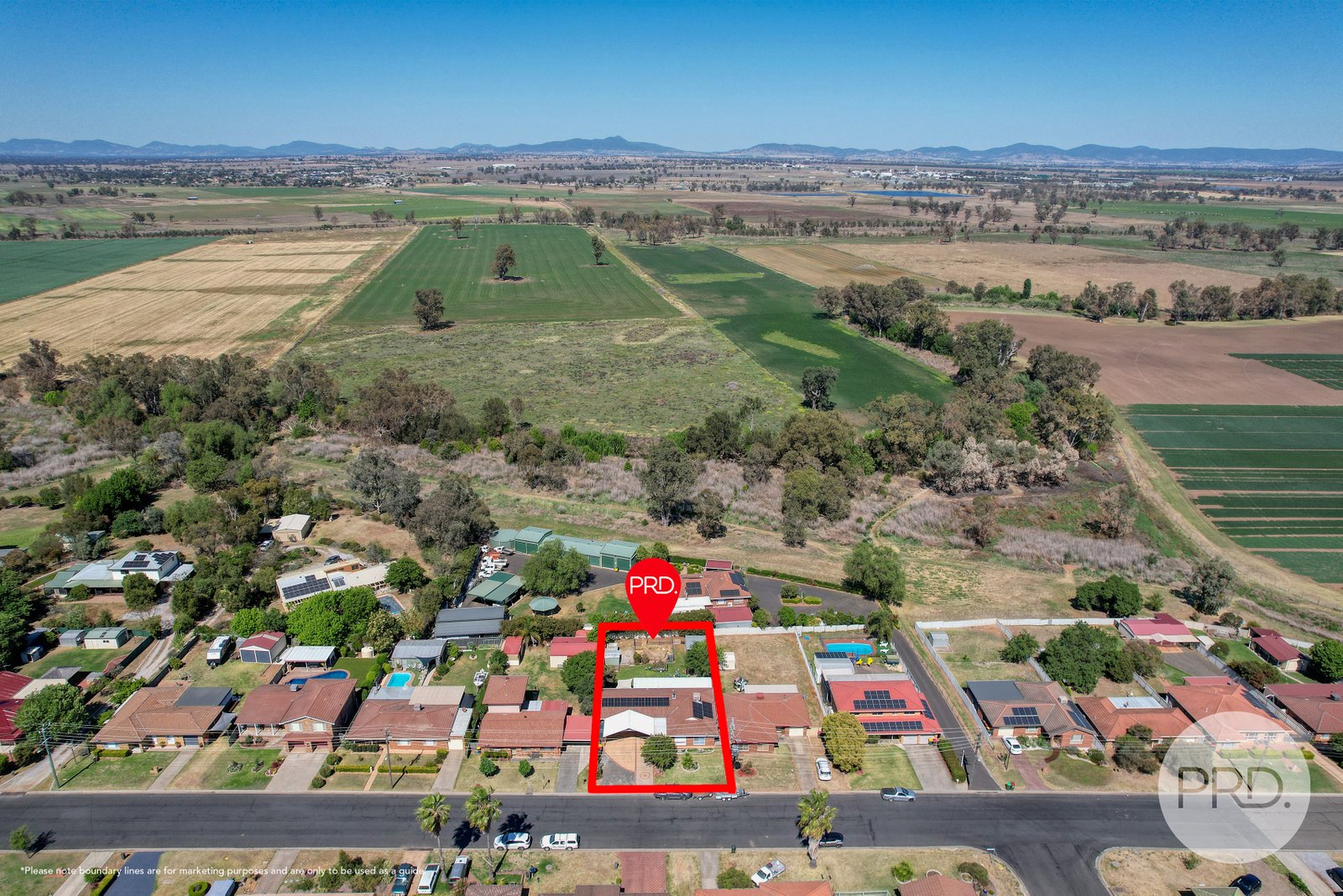 55 Glengarvin Drive TAMWORTH 21