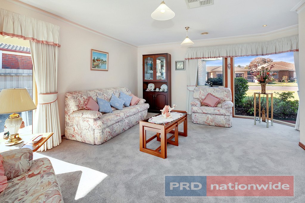 55 Grandview Grove WENDOUREE 2