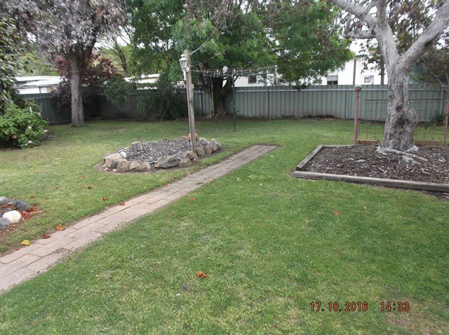 55 Herbert Street TUMUT 4