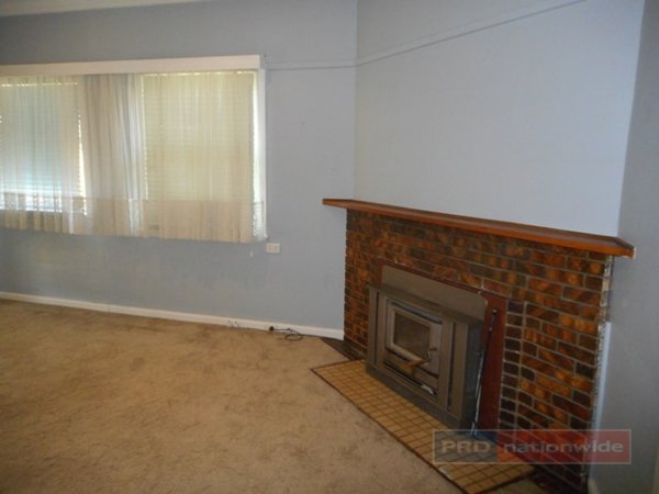 55 Herbert Street TUMUT 10