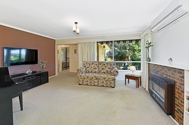 Gallery: 55 Hilltop Crescent
