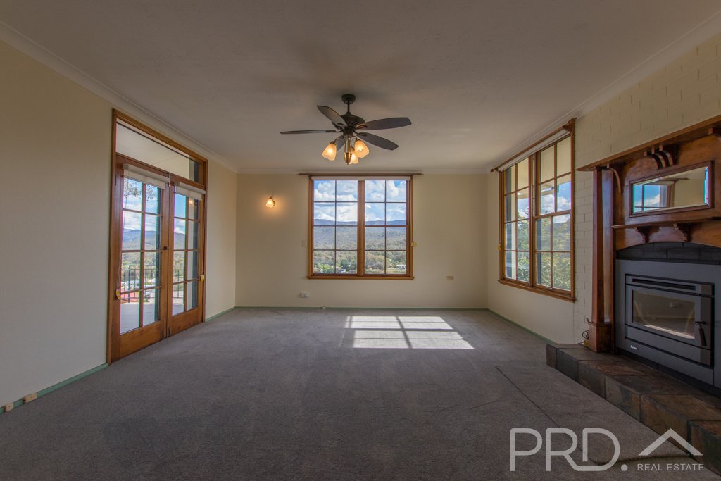 55 Howick Street TUMUT 1