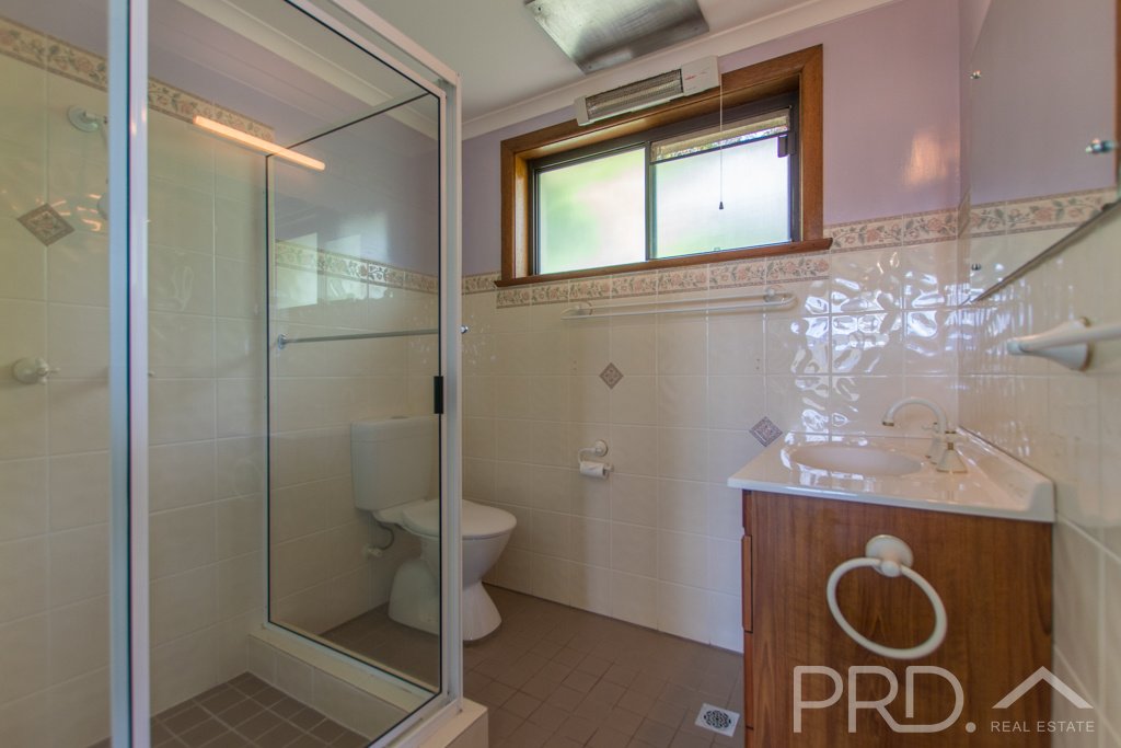 55 Howick Street TUMUT 7