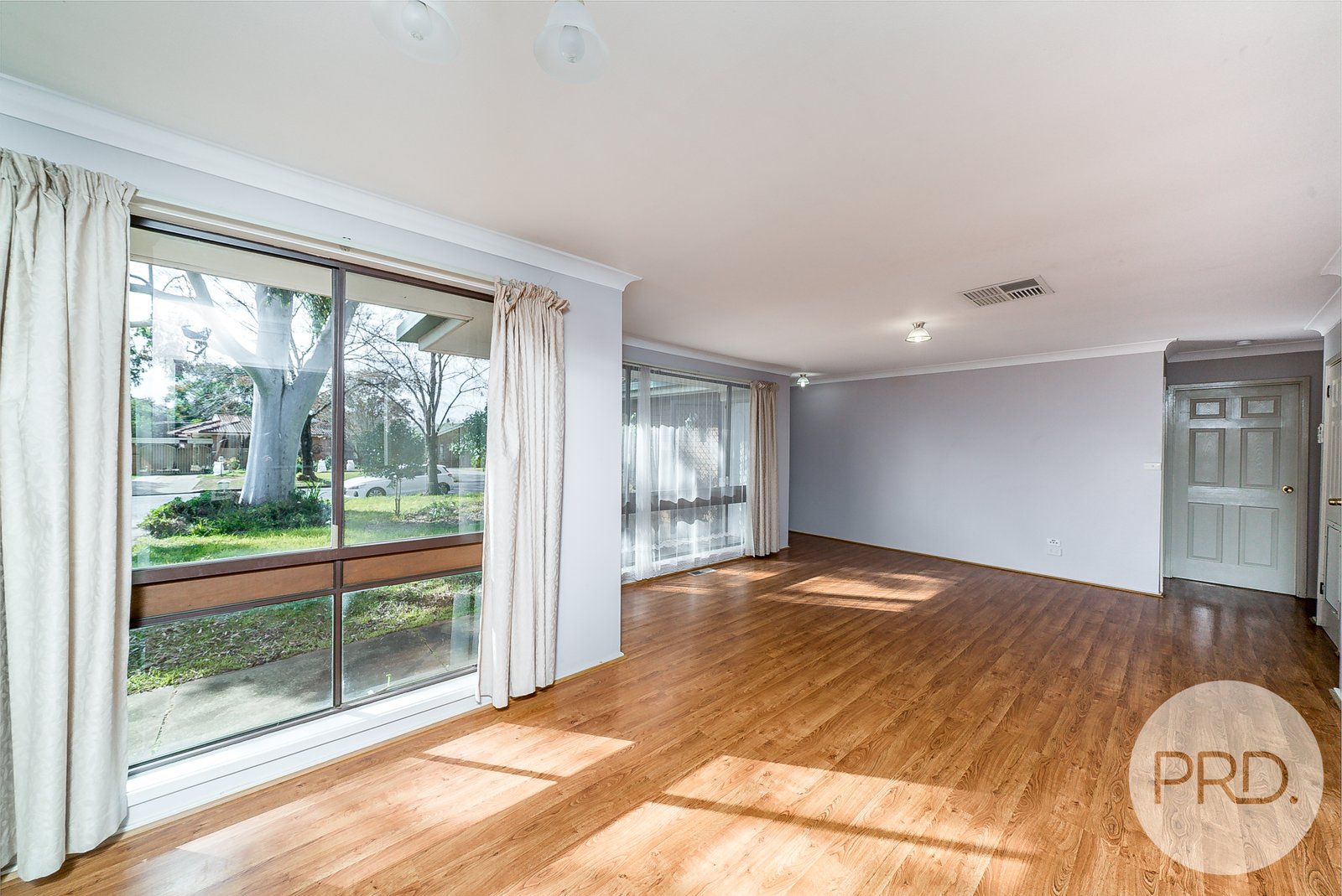 55 Jasmin Crescent LAKE ALBERT 6