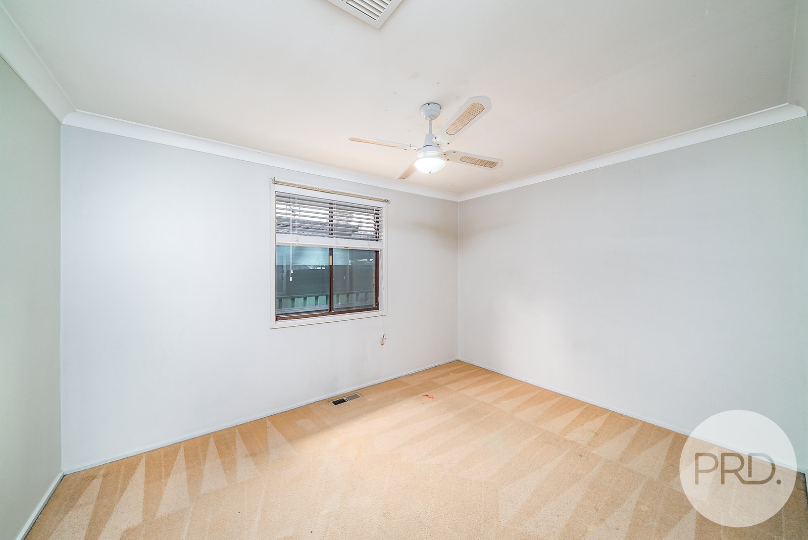 55 Jasmin Crescent LAKE ALBERT 9