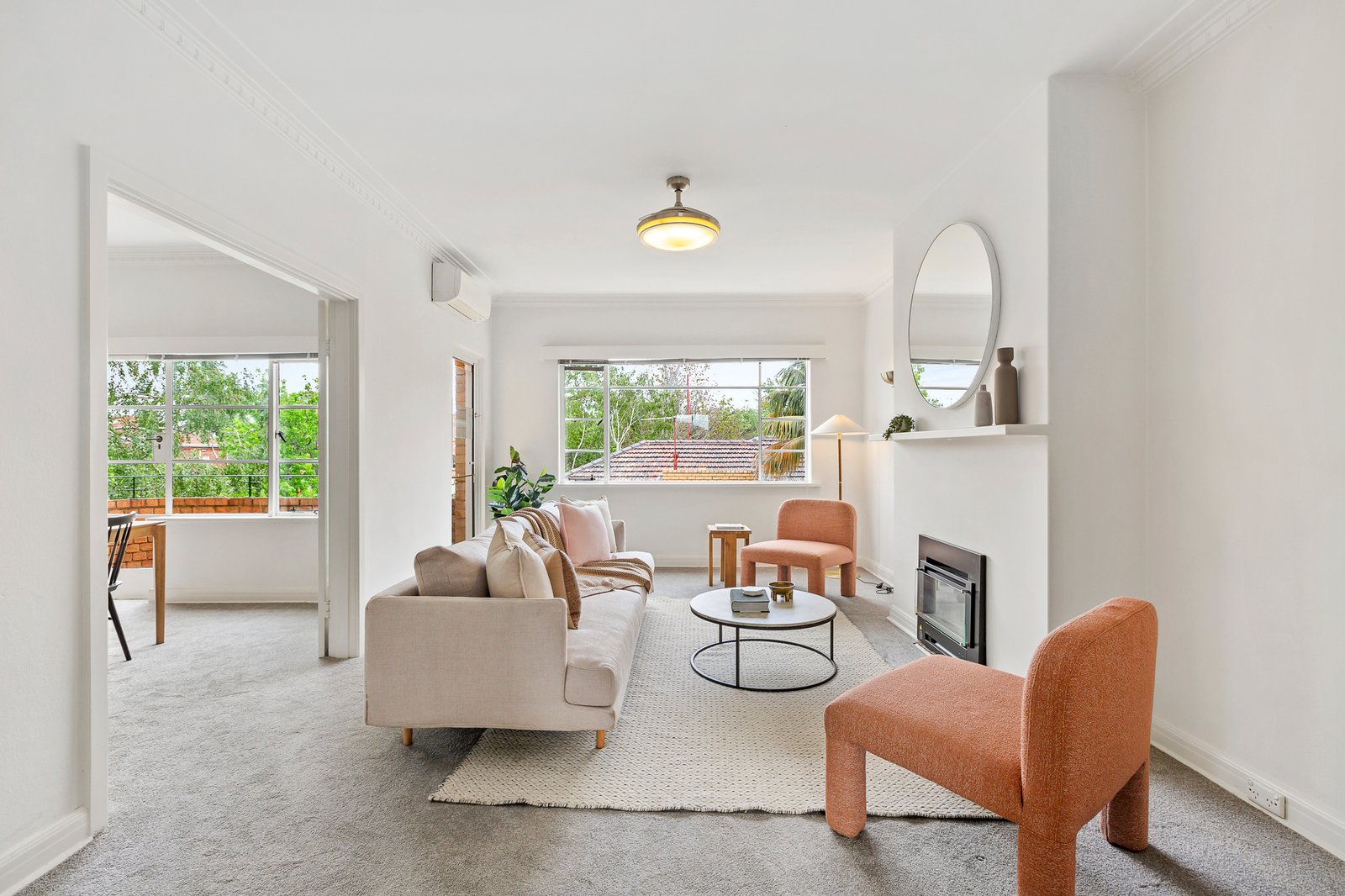 Gallery: 5/5 Jessamine Avenue