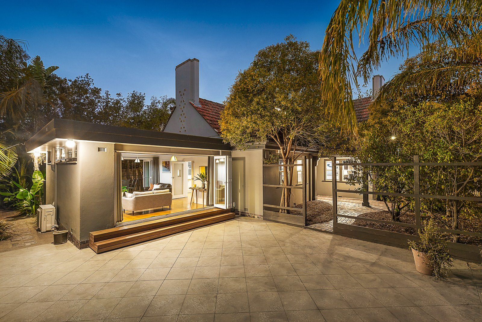 55 Kyarra Road, Glen Iris, VIC