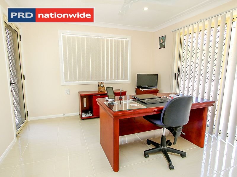 55 Maddever Road BOORAL 12