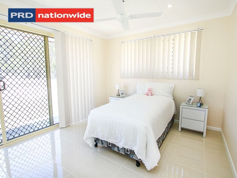 55 Maddever Road BOORAL 13