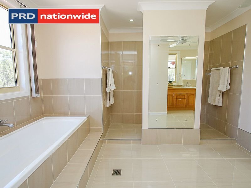 55 Maddever Road BOORAL 20