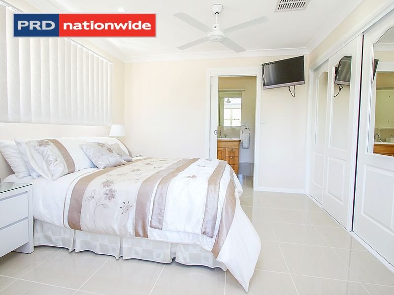 55 Maddever Road BOORAL 25