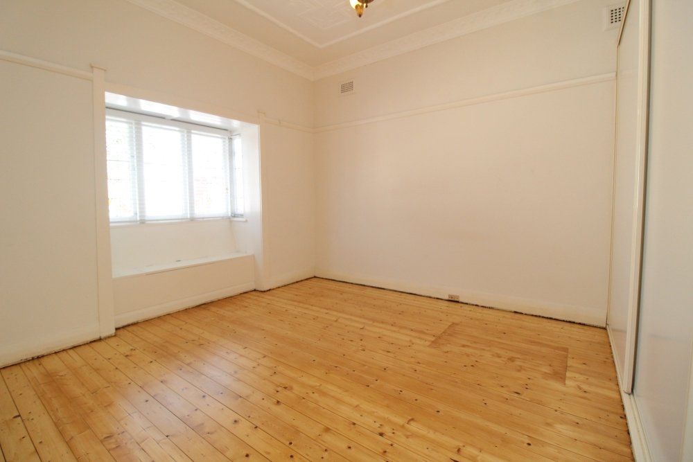 55 Main Street EARLWOOD 5