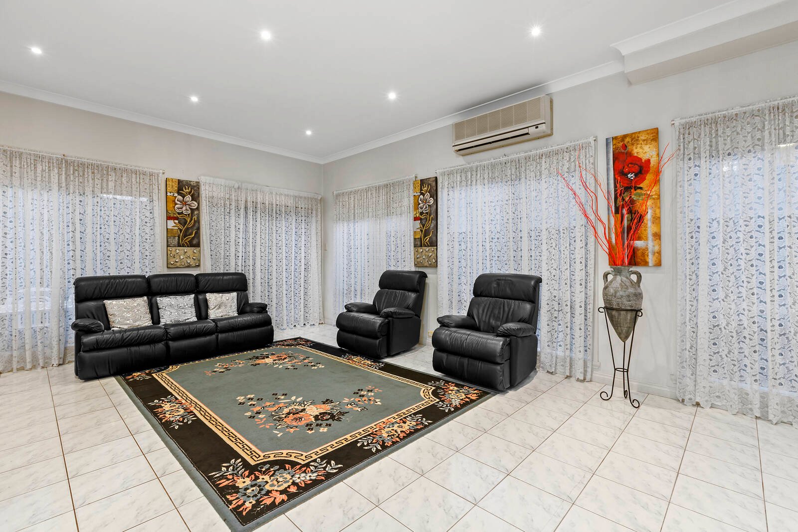 Real Estate and Property in 55 McLaurin Road, Carnegie, VIC