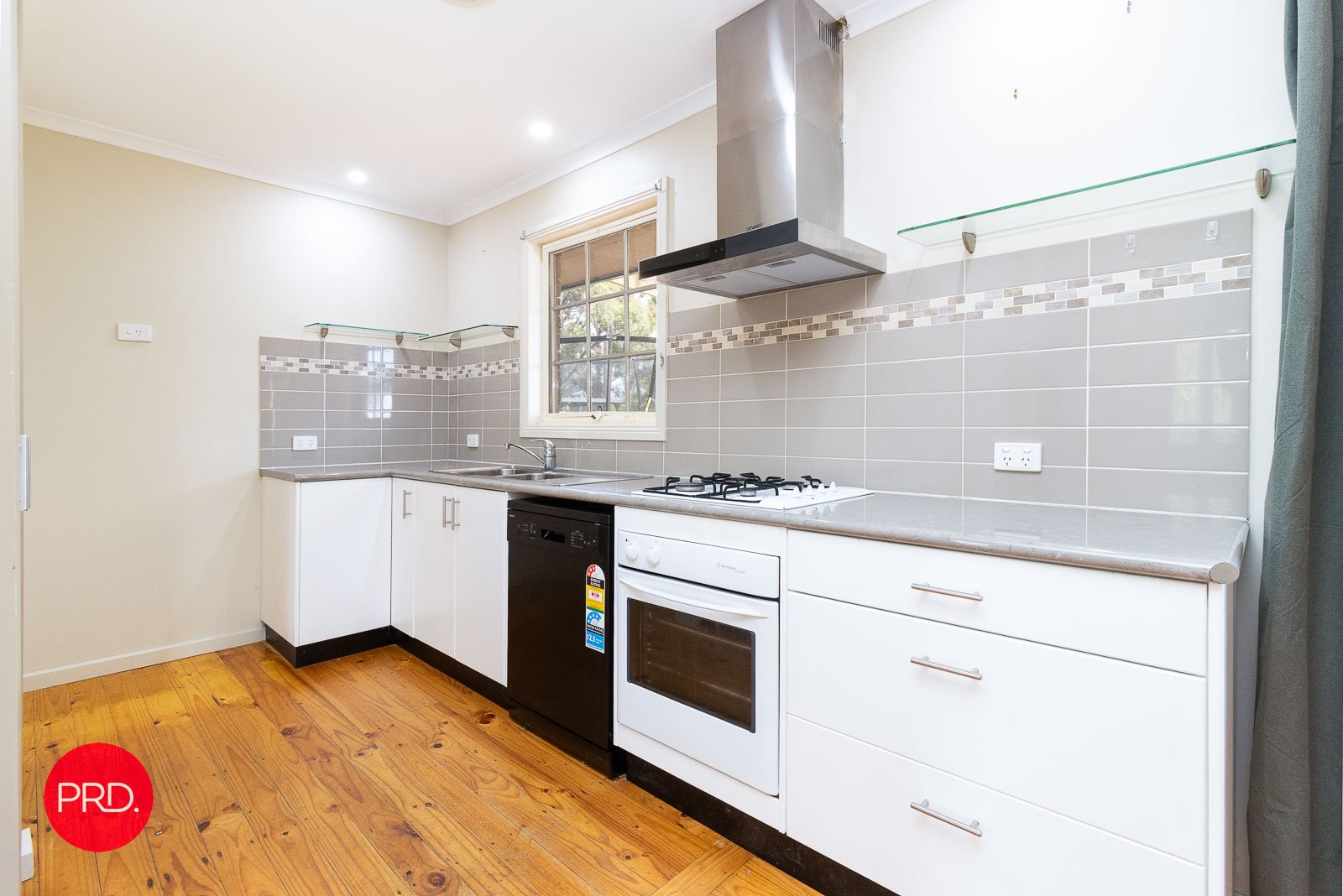 55 Modbury Street BUNGENDORE 11