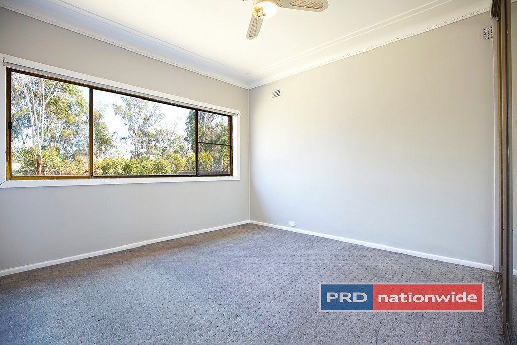 55 Newham Drive CAMBRIDGE GARDENS 4