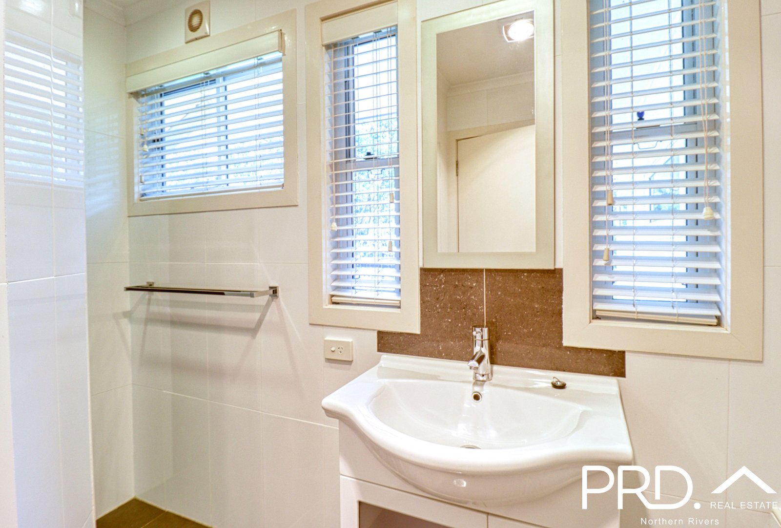 55 Pratts Road SPRING GROVE 9