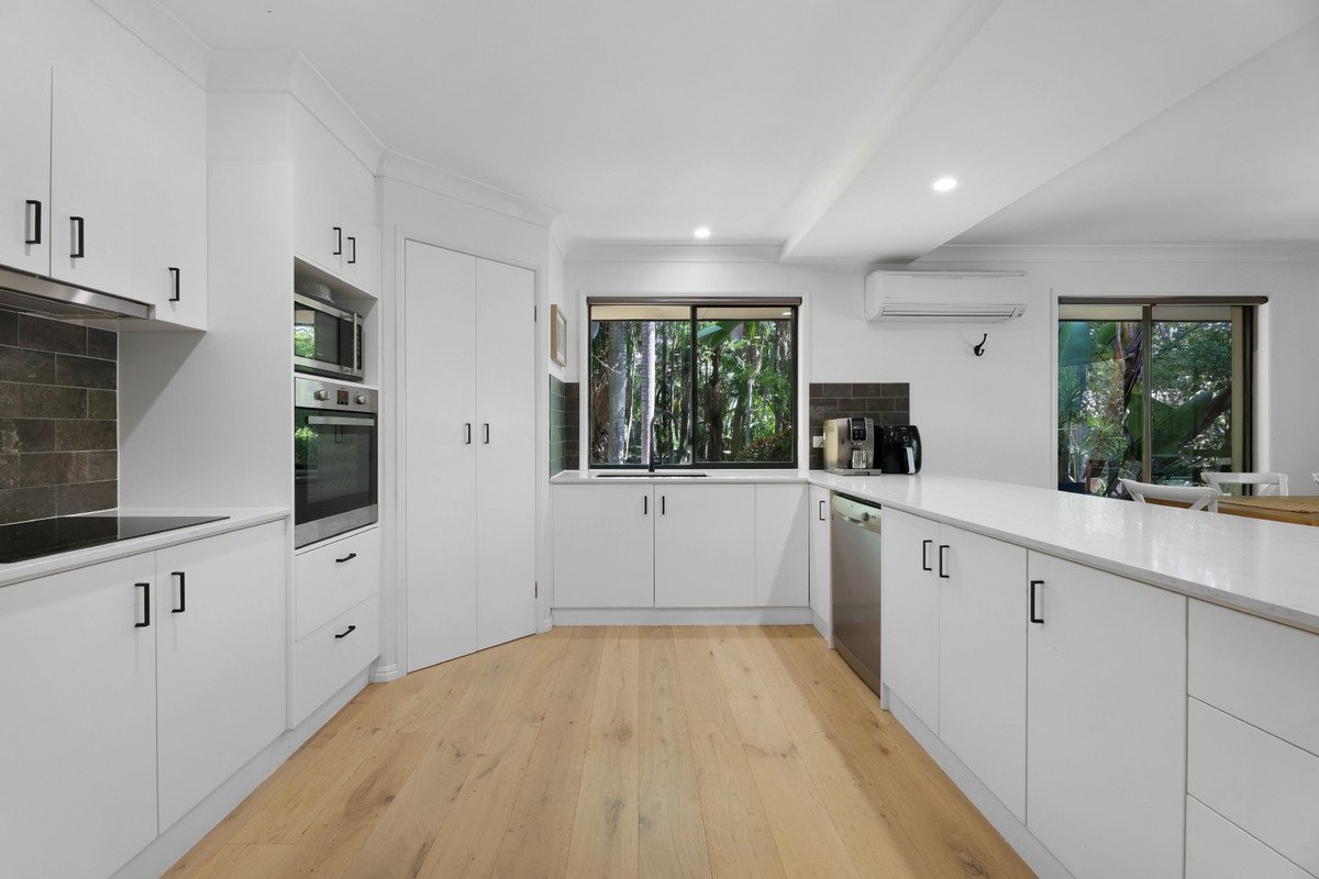 55 Simpsons Road Elanora 13