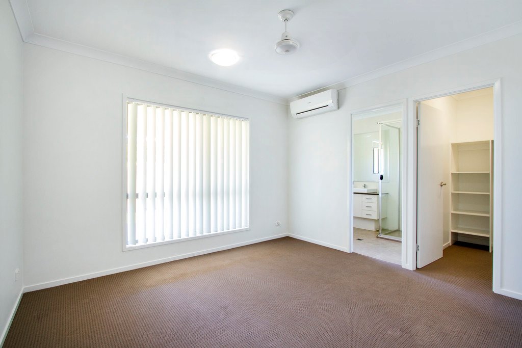 55 South Molle Boulevard CANNONVALE 4