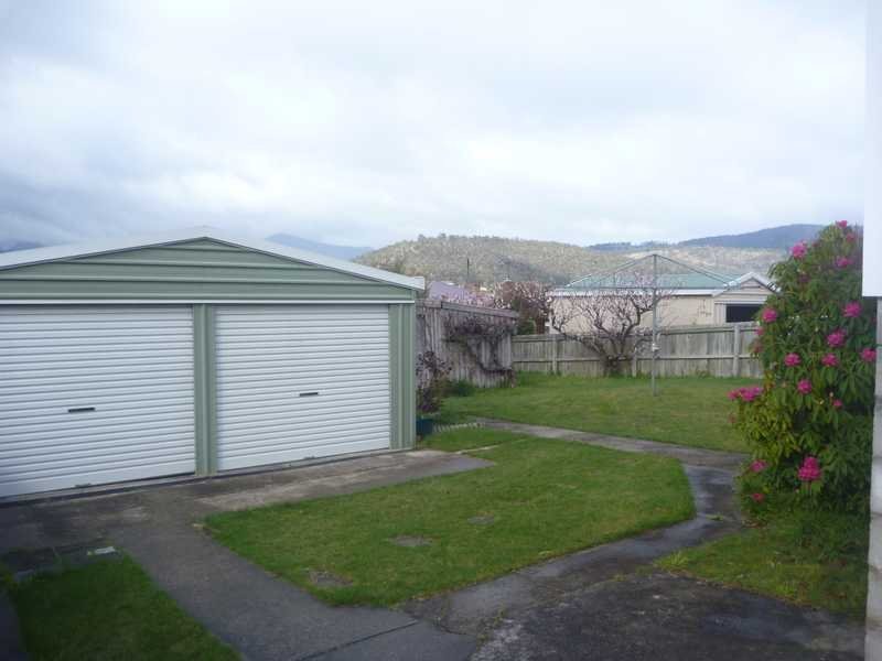 55 South View Crescent NEW NORFOLK 2